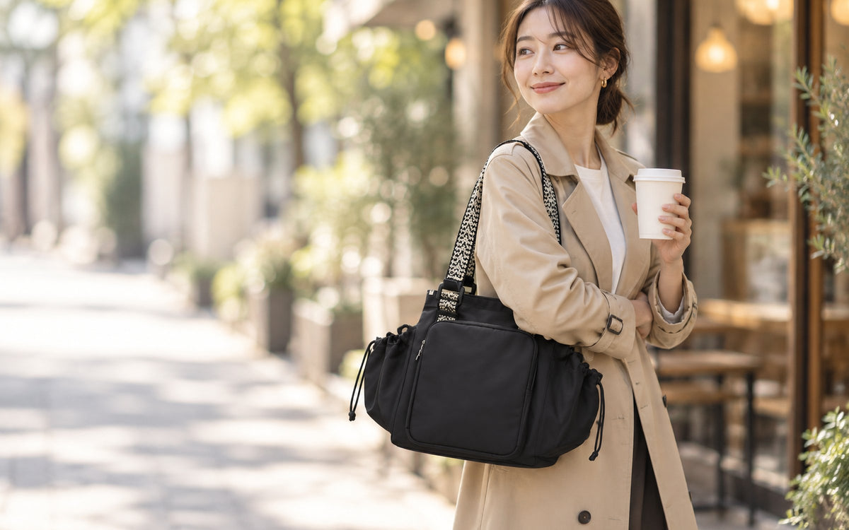 ニコトートと一緒におでかけする親子